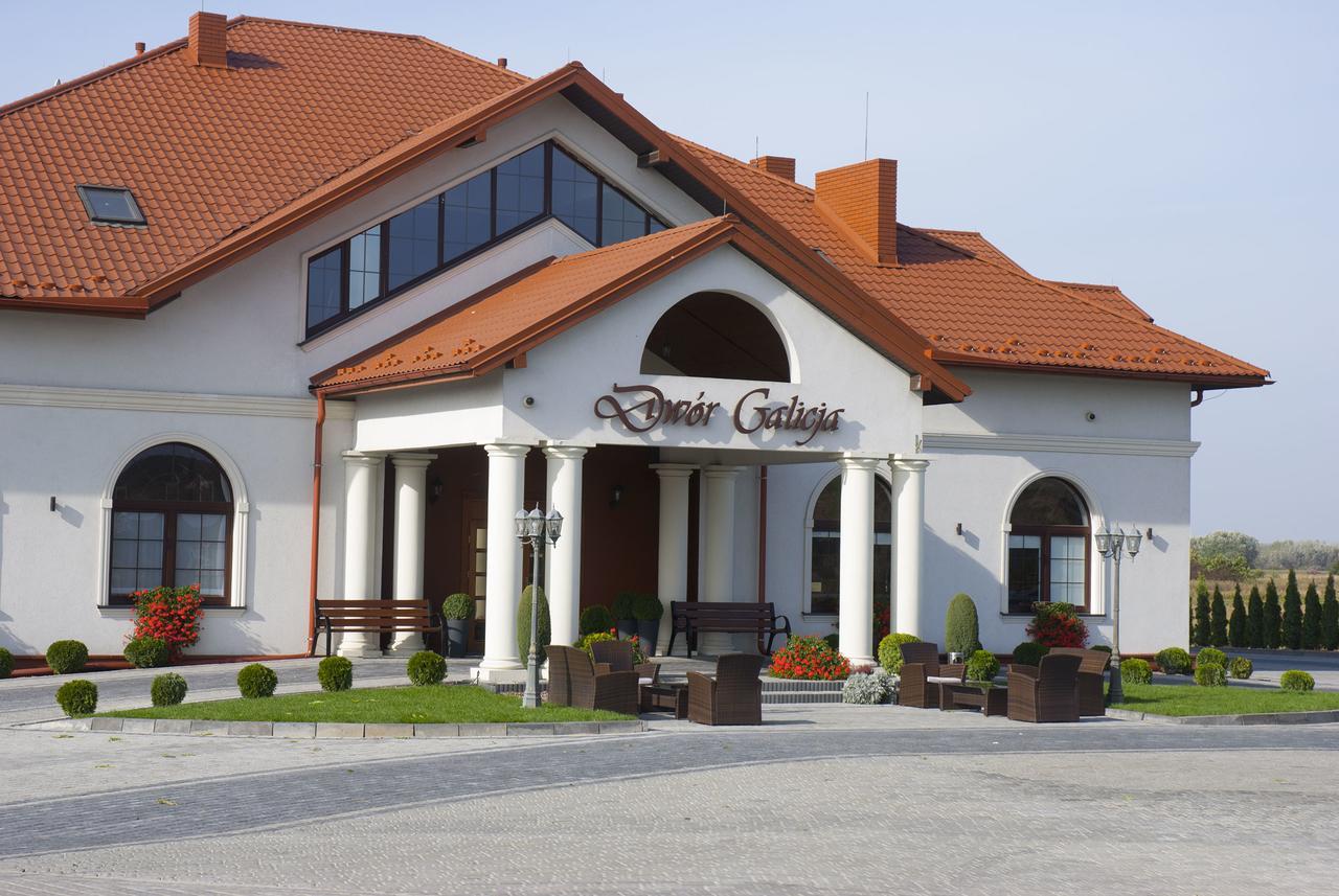 Hotel Dwor Galicja Stalowa Wola Esterno foto