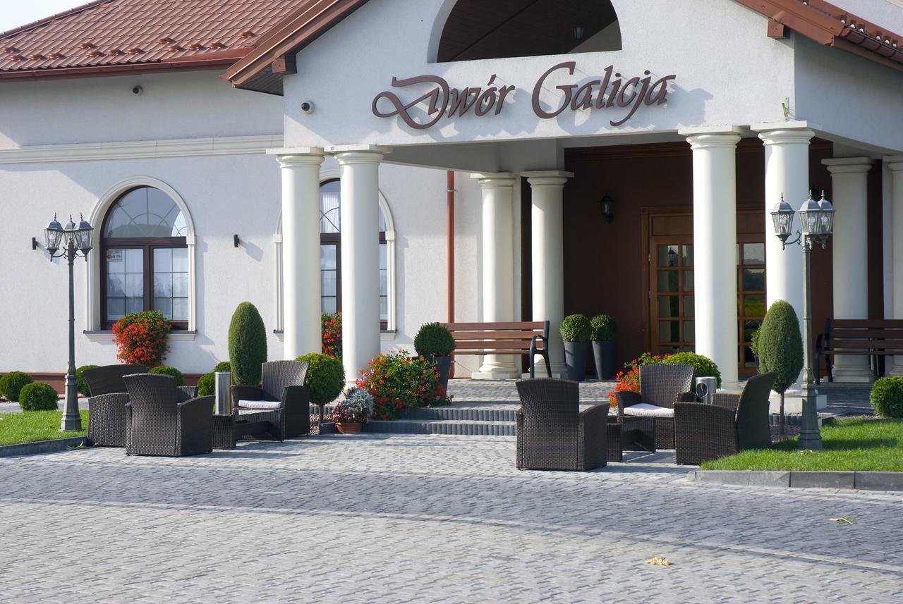 Hotel Dwor Galicja Stalowa Wola Esterno foto