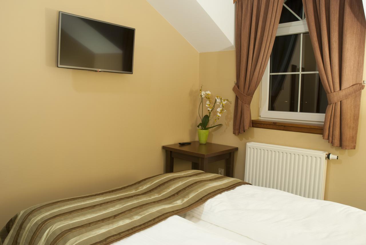Hotel Dwor Galicja Stalowa Wola Esterno foto