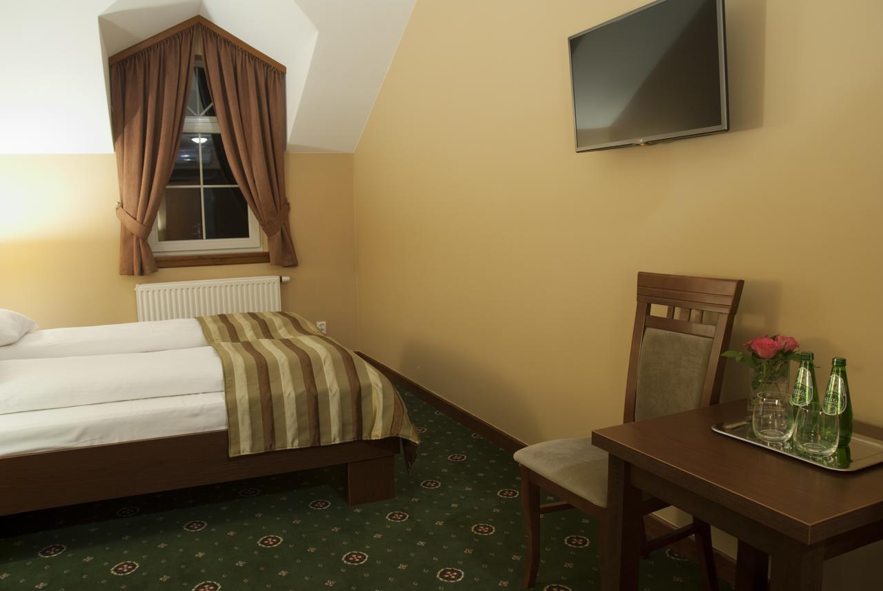 Hotel Dwor Galicja Stalowa Wola Esterno foto